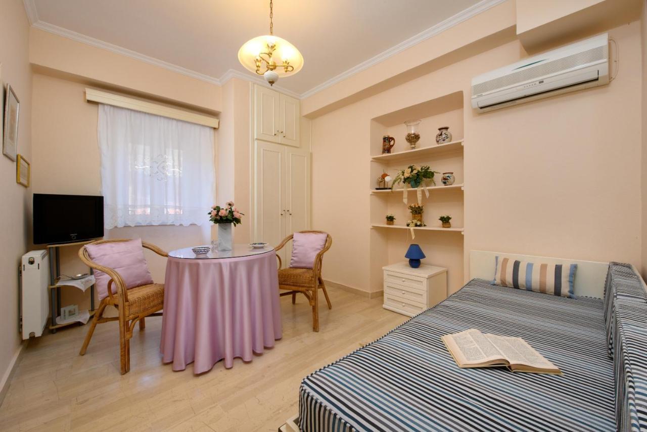 The Old Mansion Apartment Sinarades Bagian luar foto