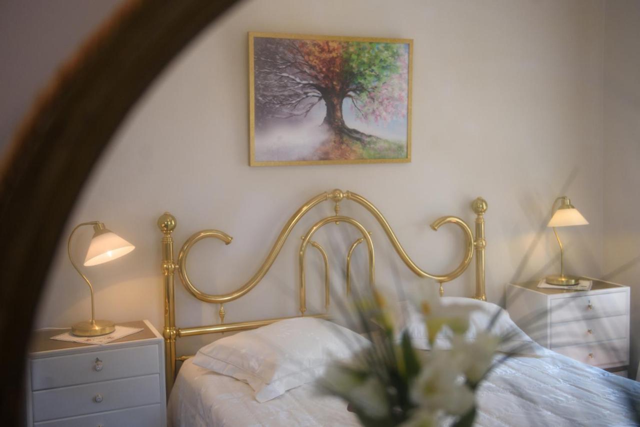The Old Mansion Apartment Sinarades Bagian luar foto